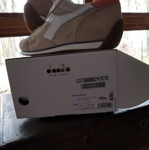 Men's NWT Diadora Equipe SW size 10